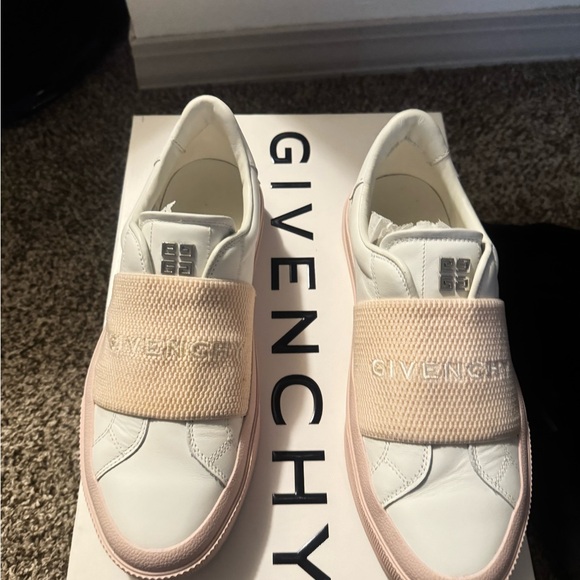 Givenchy Women's White and Cream Sneakers - Picture 1 of 11